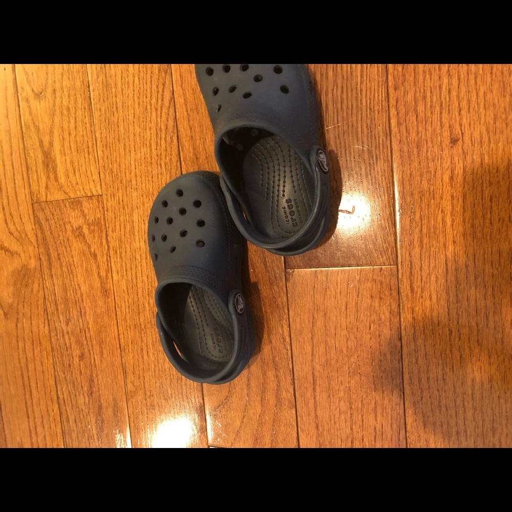 Navy blue crocs